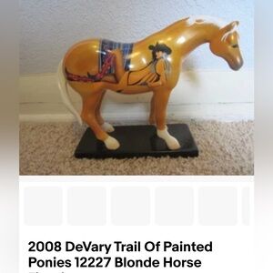 DeVary Blonde Horse Figurine